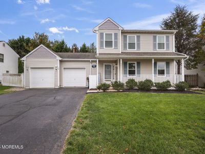 31 Crater Lake Road, Howell, NJ, 07731
