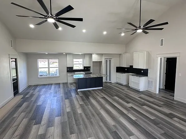 2500 Belmeade St, Brownwood, TX 76801