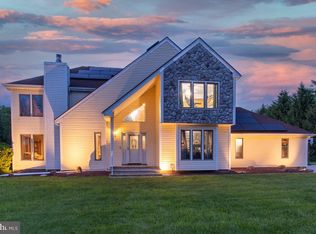 4 Old Cider Mill Rd, Manalapan, NJ 07726