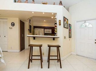 1320 Seagrape Cir, Weston, FL 33326