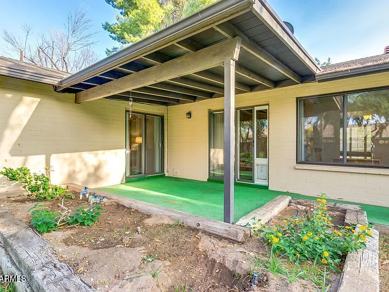 1536 E Gemini Dr — Photo 32