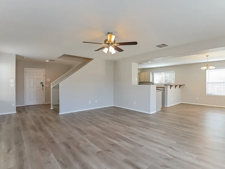 1270 W Camino Mesa Sonorense — Photo 4