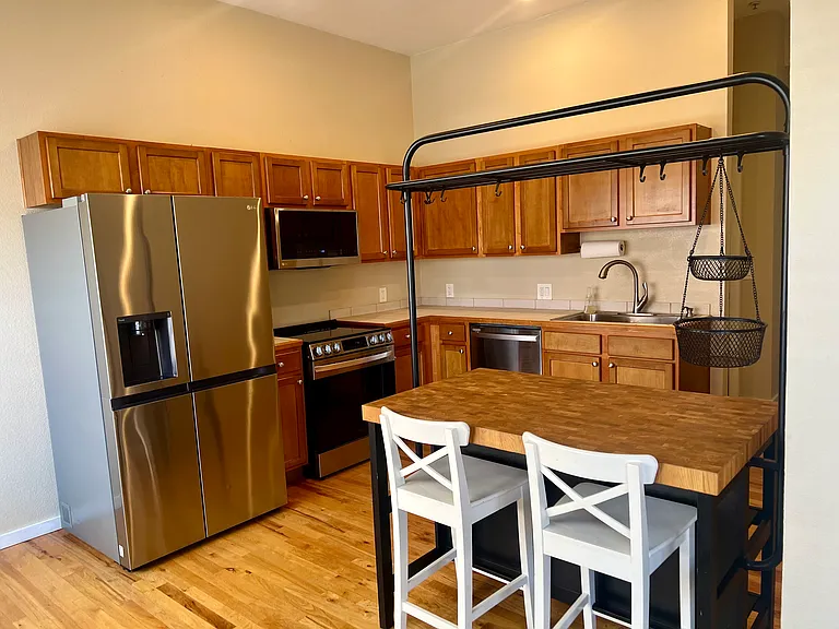 70 W 6th Ave #205 — Photo 5
