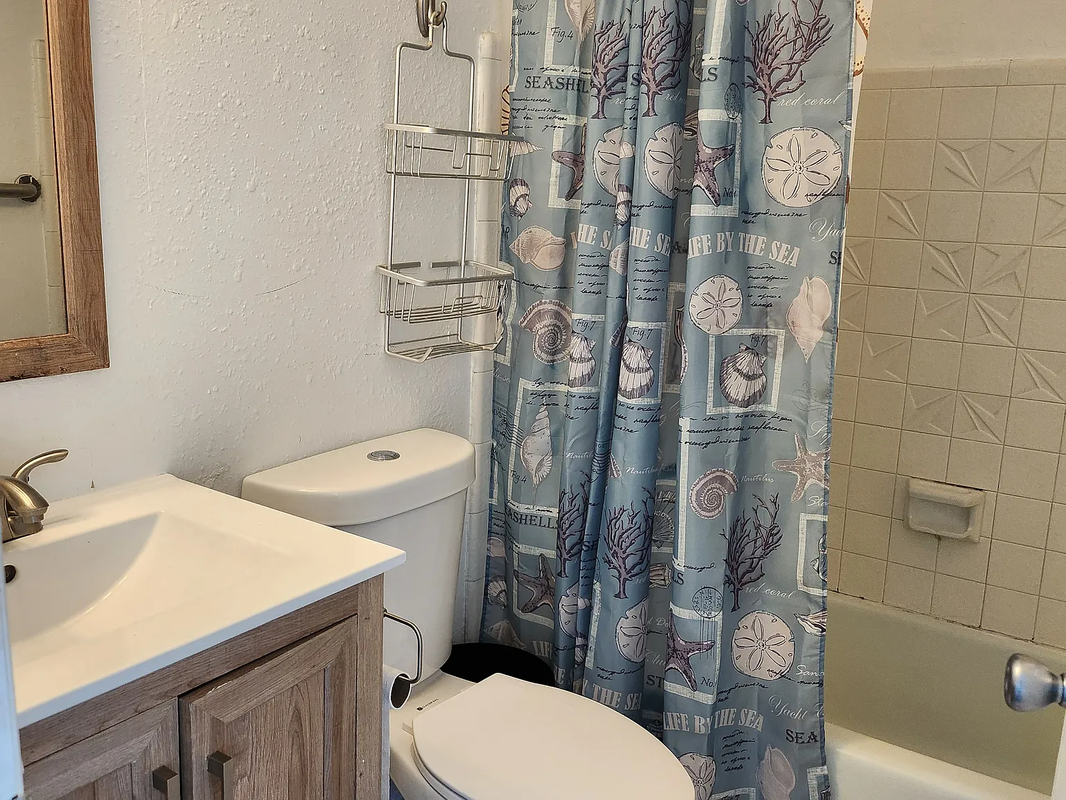 2 bed, 700 sqft, $1,200 — Photo 2
