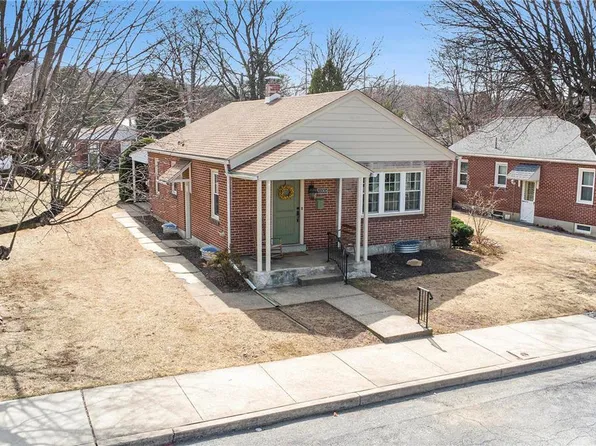 1120 W Broad St, Emmaus, PA 18049