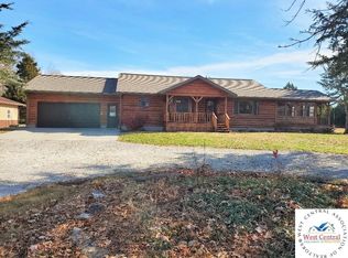 152 NE 201st Rd, Clinton, MO 64735