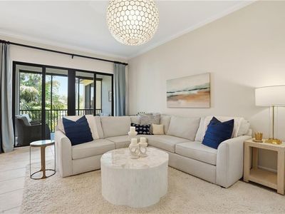 975 Sandpiper ST #A202, Naples, FL, 34102