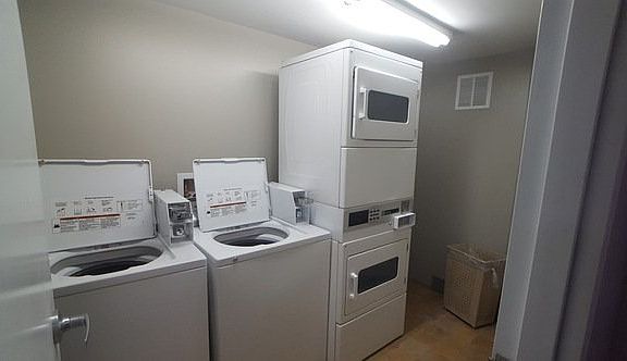 3rd image of 751 Dekalb Ave #2nd