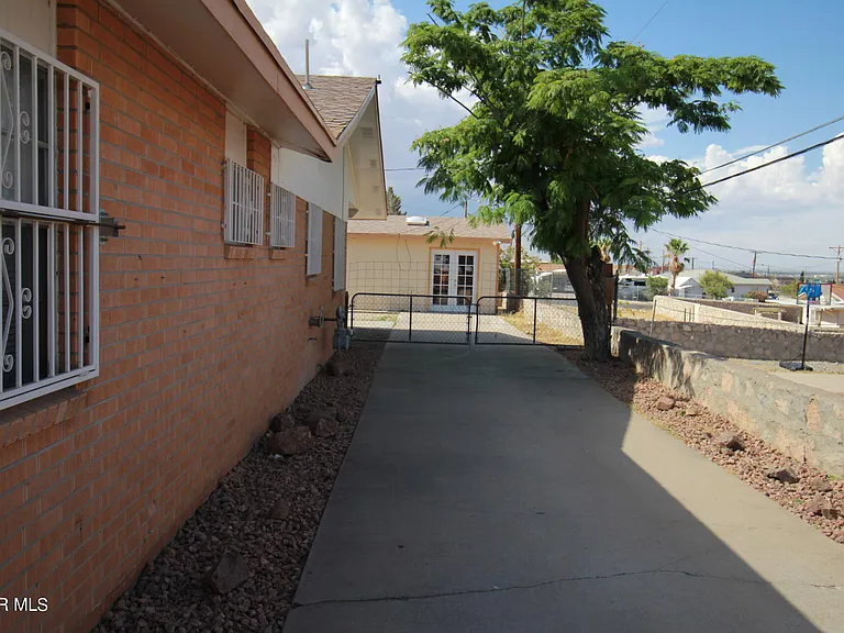 3615 Olympic Ave — Photo 10