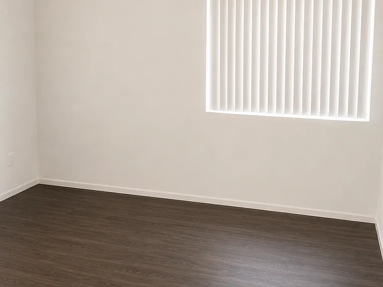 1433 Thomas Ave #11 — Photo 5