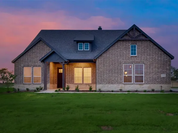 4140 Sanger Meadow Dr, Sanger, TX 76266