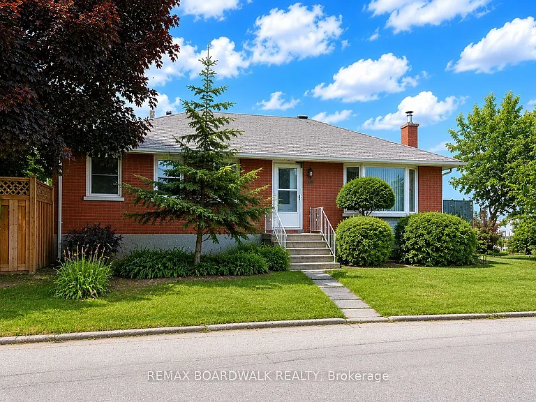 625 Clarke Ave — Photo 1