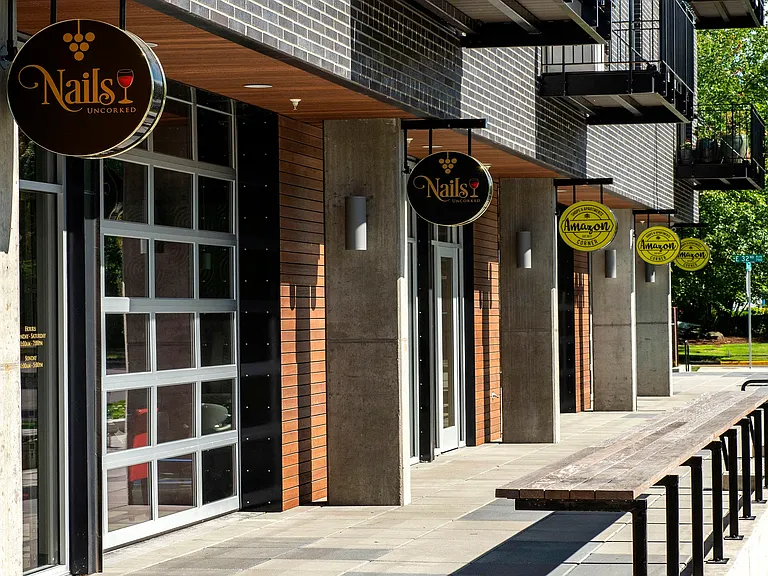 Amazon Corner | Exterior Courtyard and Retail