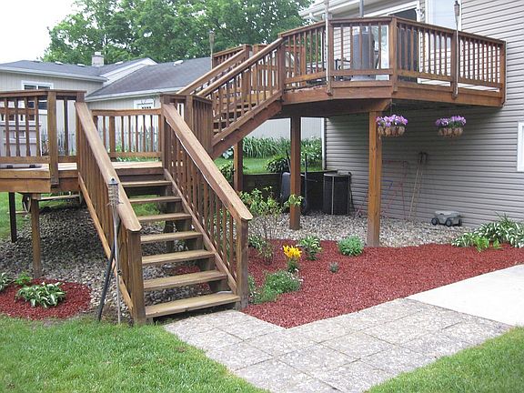 2 Tier deck w/ LED lighting