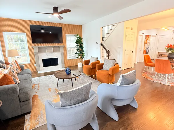 2395 Saint James Dr NW, Atlanta, GA 30318