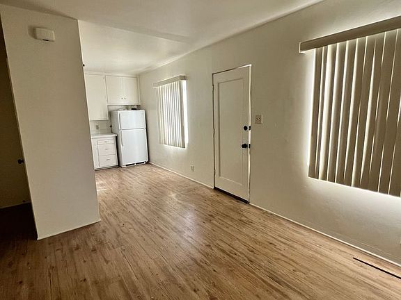 4th image of 258 N Dos Caminos Ave