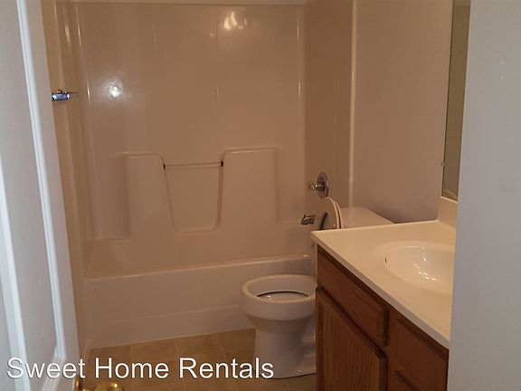 4th image of 116 Olivia Dr APT B