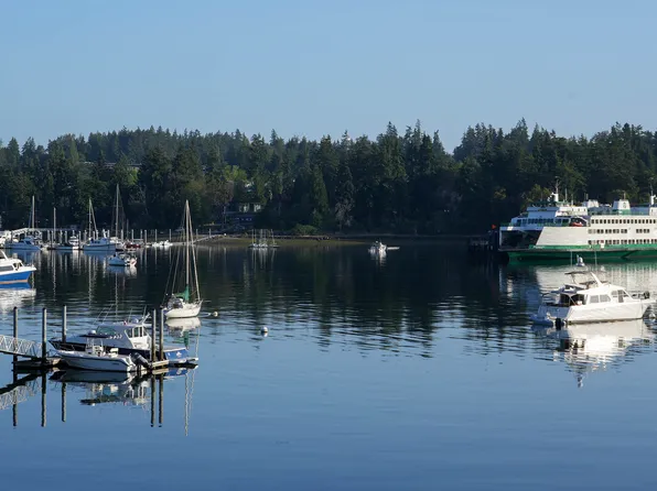 5811 Ward Ave NE, Bainbridge Island, WA 98110