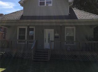 113 W 3rd St, Roxana, IL 62084