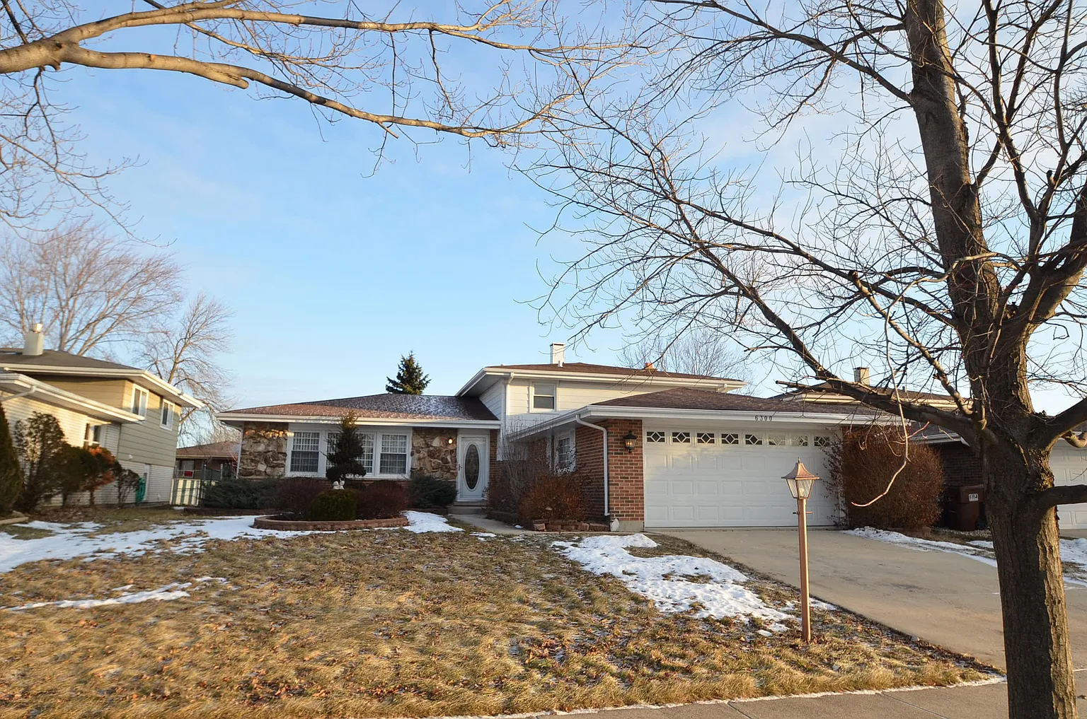 4331 Scott St photo 1