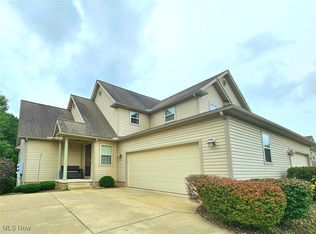 144 Fairway Pl NW, Warren, OH 44483
