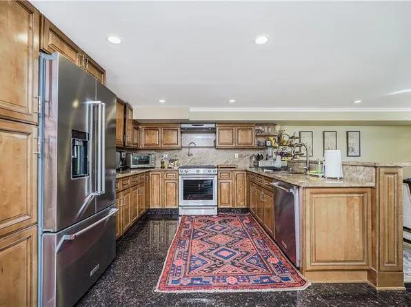 2763 East 65th Street image 8 of 30