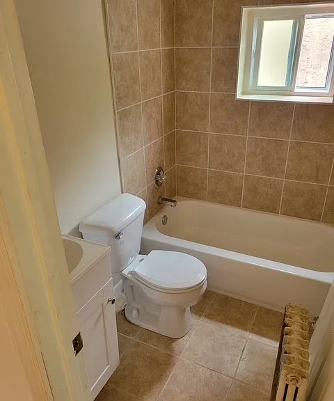 4744 Penn St — Photo 3