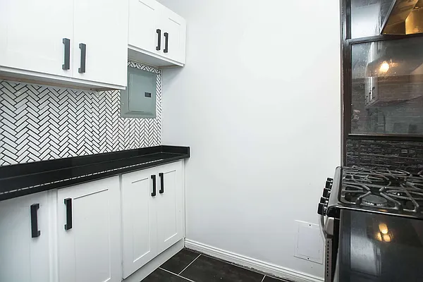 Rented by Arden Realty Corp. | media 28