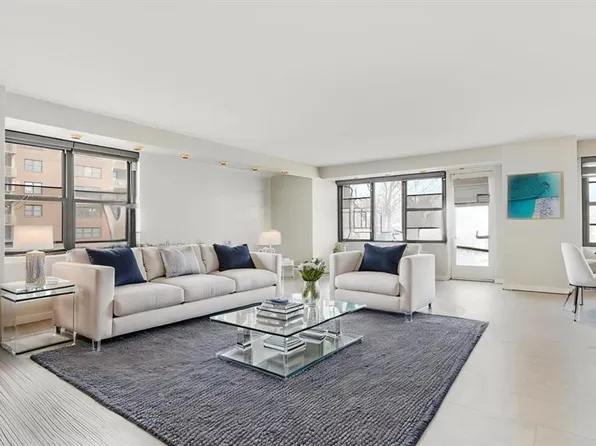 285 Aycrigg Ave, Passaic, NJ 07055