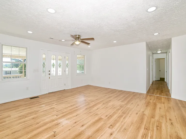 85 County Road 1624 — Photo 4