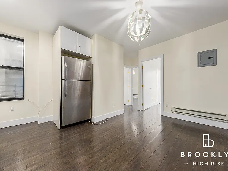 1598 Pacific St #8 — Photo 3