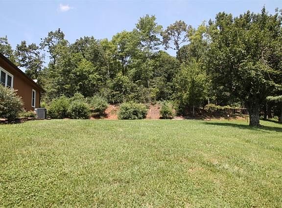5th image of 1433 Bass Ln