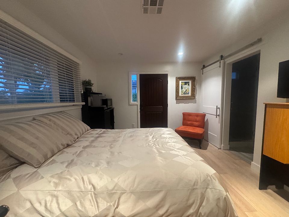2nd image of 6373 Castejon Dr