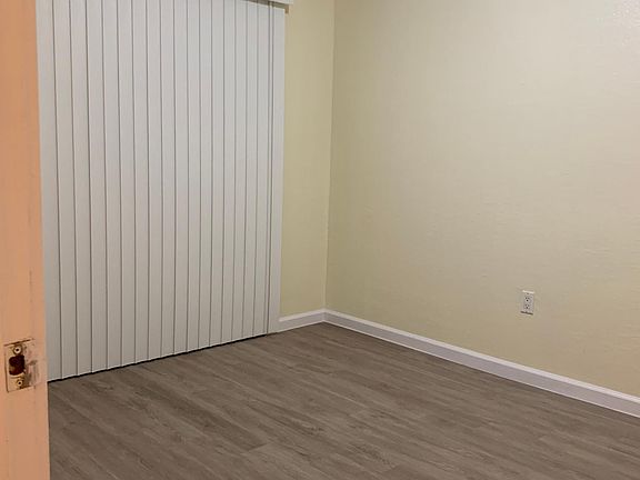 4th image of 10569 Poplar St APT B