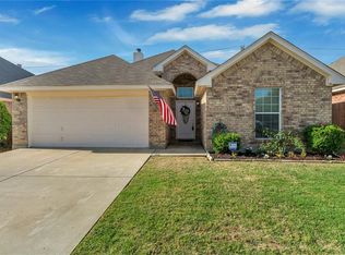 5304 Sioux Creek Ln, Fort Worth, TX 76244