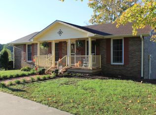 1426 Hickory Point Rd, Clarksville, TN 37043