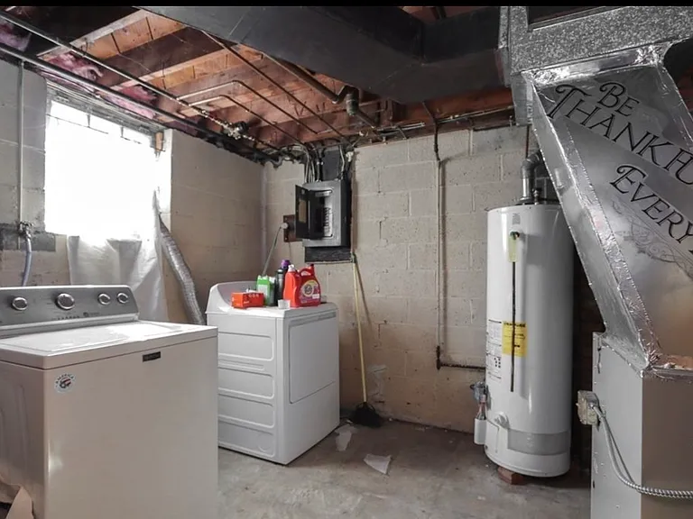55 Fernwold St — Photo 10