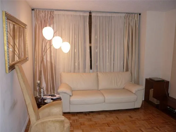 07_-_Livingroom