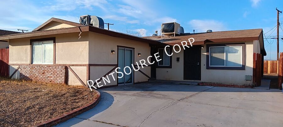 1st image of 1637 De Anza St