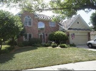 862 Wintergreen Dr, Aurora, IL 60504