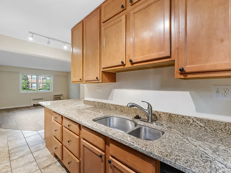 4402 N Pershing Dr #1 — Photo 4