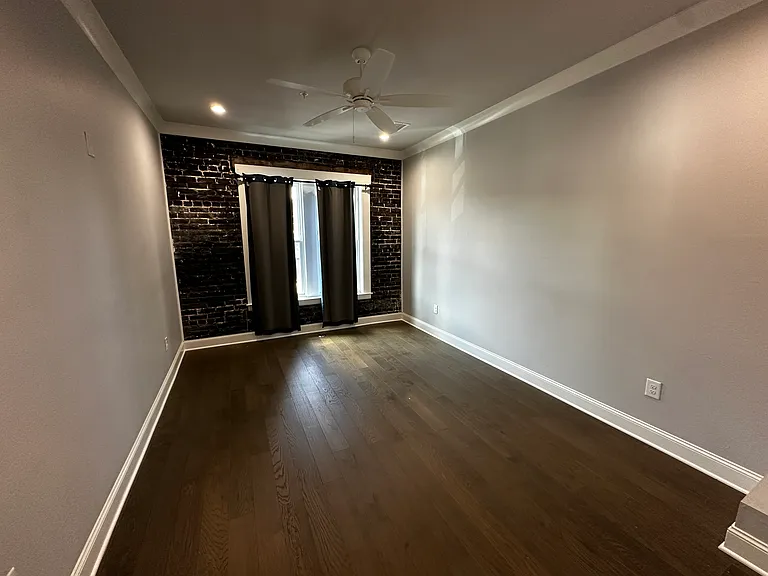 102 N Alston St #201 — Photo 8