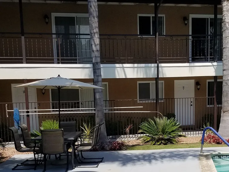 Redlands Pines Apartments — Photo 4