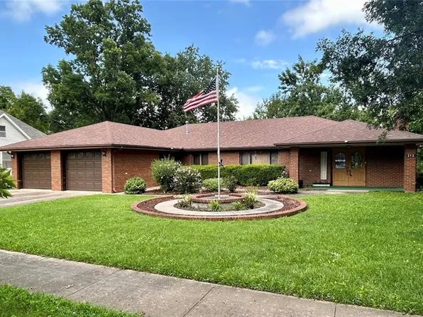 212 N Grant St, Erie, KS 66733