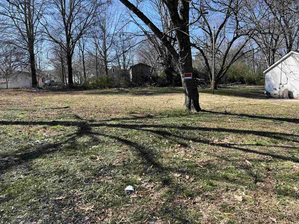 217 Tennyson Ave, Dyersburg, TN 38024