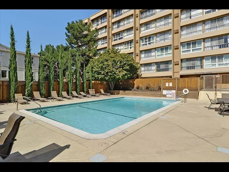 1700 Civic Center Dr #405 — Photo 10