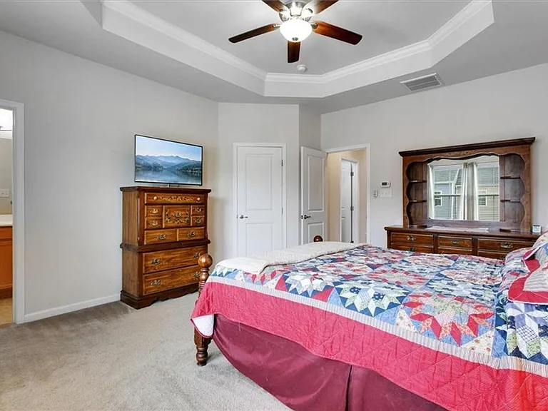 4002 Luminary Dr — Photo 24