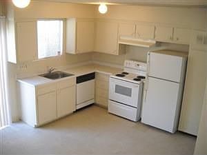 2nd image of 2527 E Andrews Ave APT B