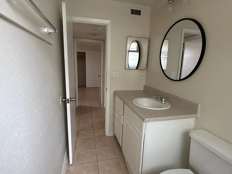 8352 Homeport Ct #1A — Photo 19