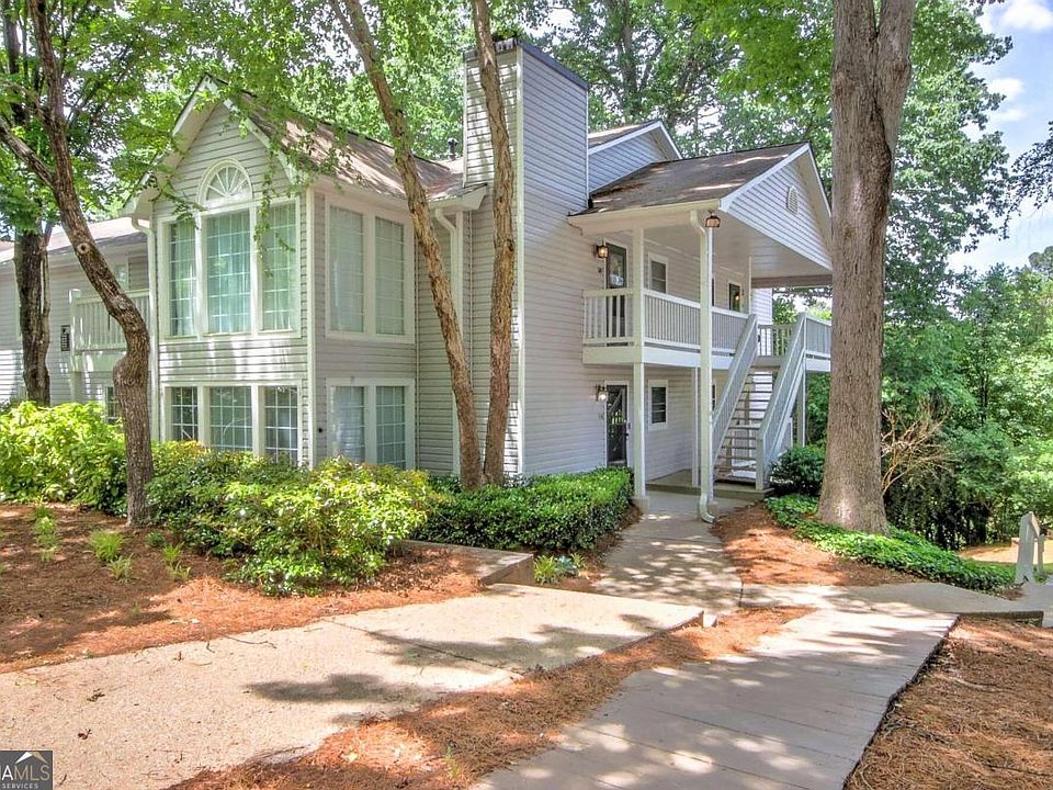1st image of 509 Countryside Pl SE